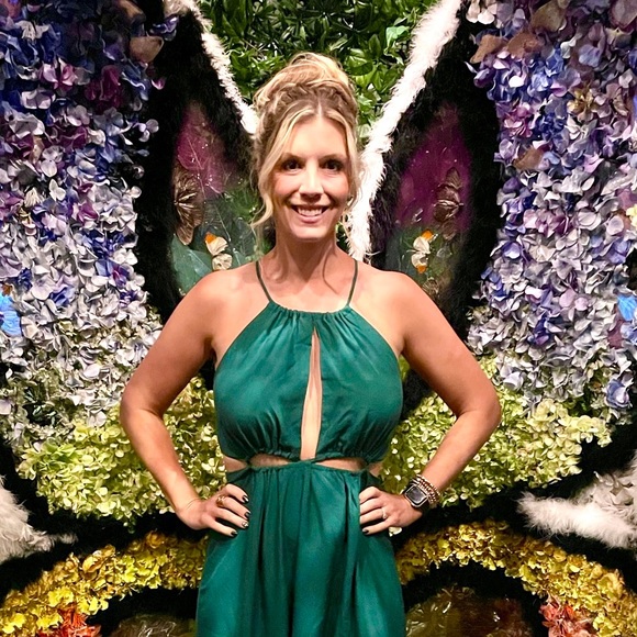 Meet your Posher, Jessica - Picture 1 of 1